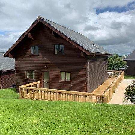 Retallack Resort 4 Bedroom Lodge - Hot Tub For Hire On Request -Pool & Spa Padstow Εξωτερικό φωτογραφία