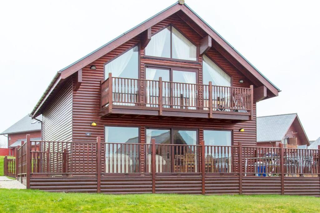 Retallack Resort 4 Bedroom Lodge - Hot Tub For Hire On Request -Pool & Spa Padstow Εξωτερικό φωτογραφία