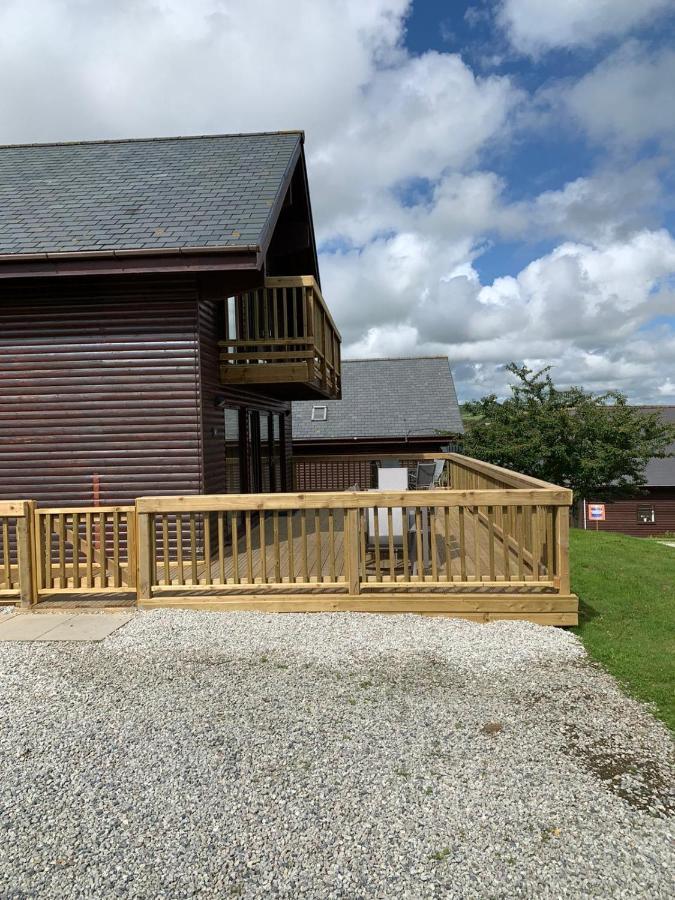 Retallack Resort 4 Bedroom Lodge - Hot Tub For Hire On Request -Pool & Spa Padstow Εξωτερικό φωτογραφία